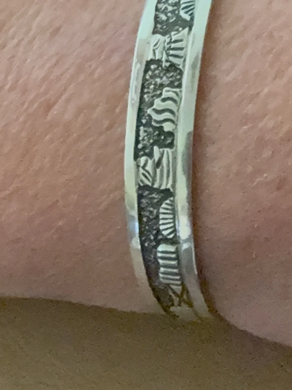 Native American signed Navajo Elaine Becenti Story Teller cuff Sterling Silver